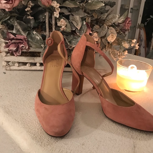 Cameo Pink Suede 2” heels - Picture 4 of 4